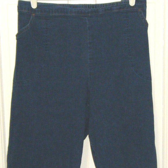Just My Size Pants - Blue Denim Capris/Skimmers 4X 26/28 Just My Size Pants - Blue Denim Capris/Skimmers 4X 26/28